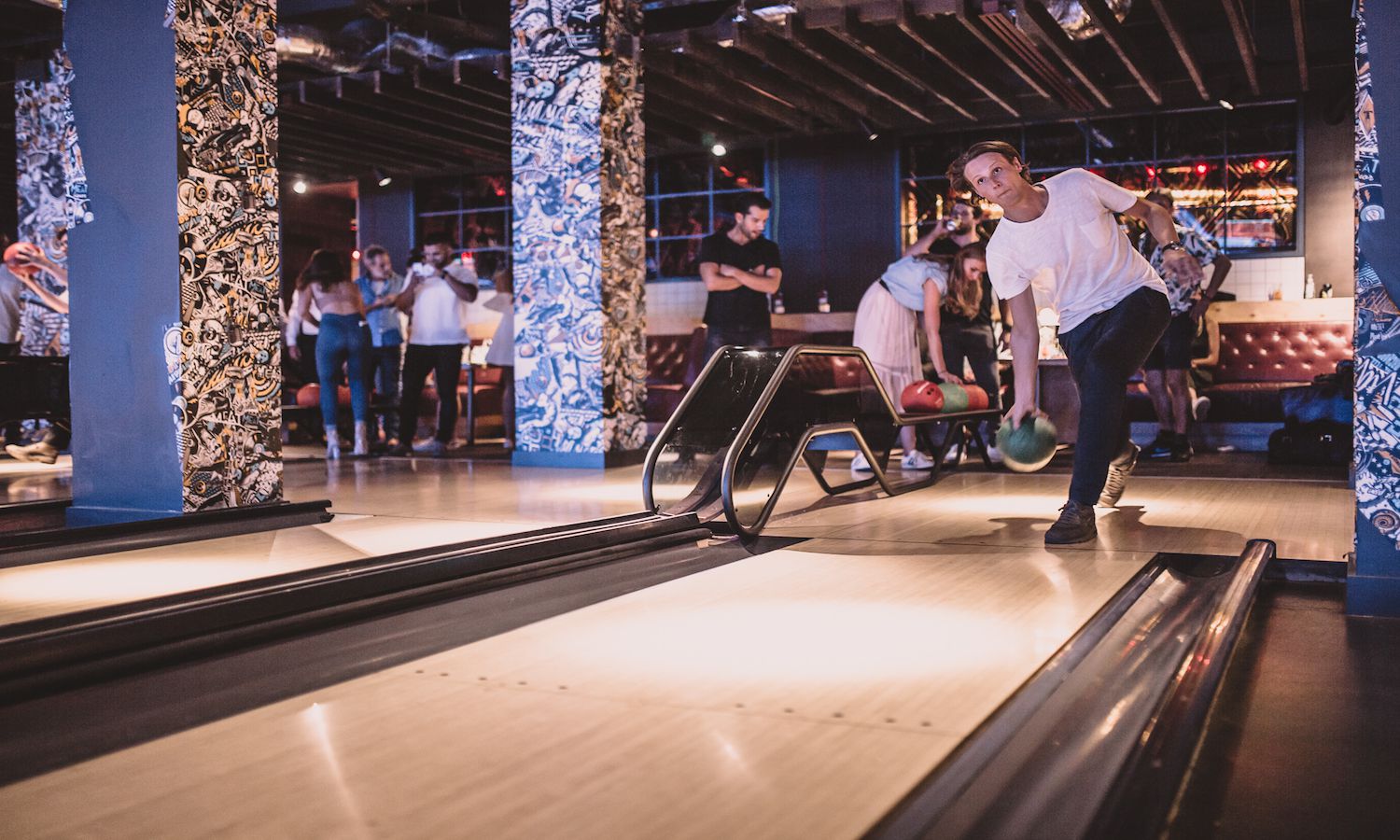 Skate and bowl at QUEENS for just £5